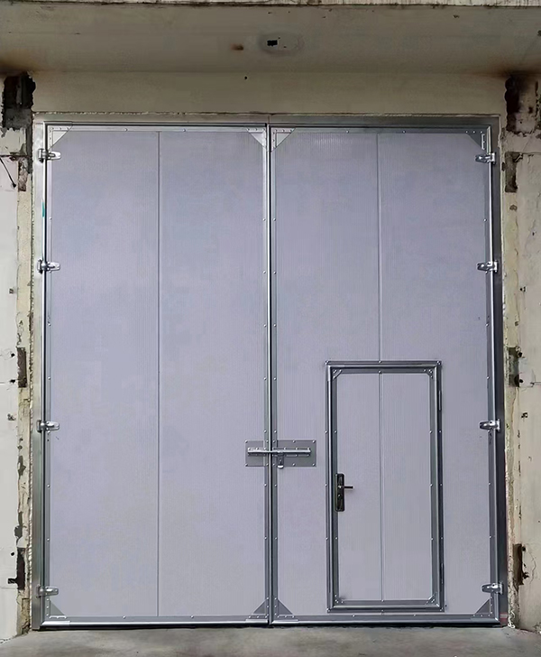 临洮工业平开门