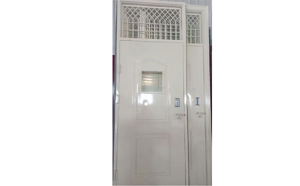 临洮学校教室门