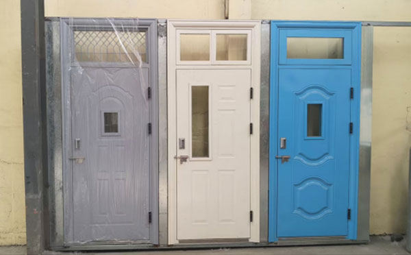 临洮学校教室门