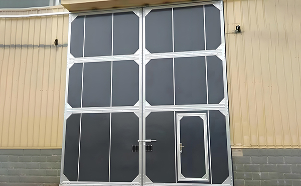 厂房临洮工业门选择与维护全解析：提升效率与安全的关键要素