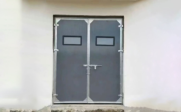 临洮工业门在高温作业区域的运行表现